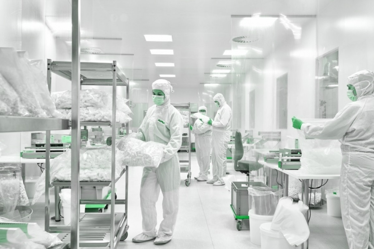 farmaceuticas farmas Servicio de Mantenimiento preventivo reparacion de equipos de laboratorio microscopios,cabinas de bioseguridad,cabinas de flujo laminar